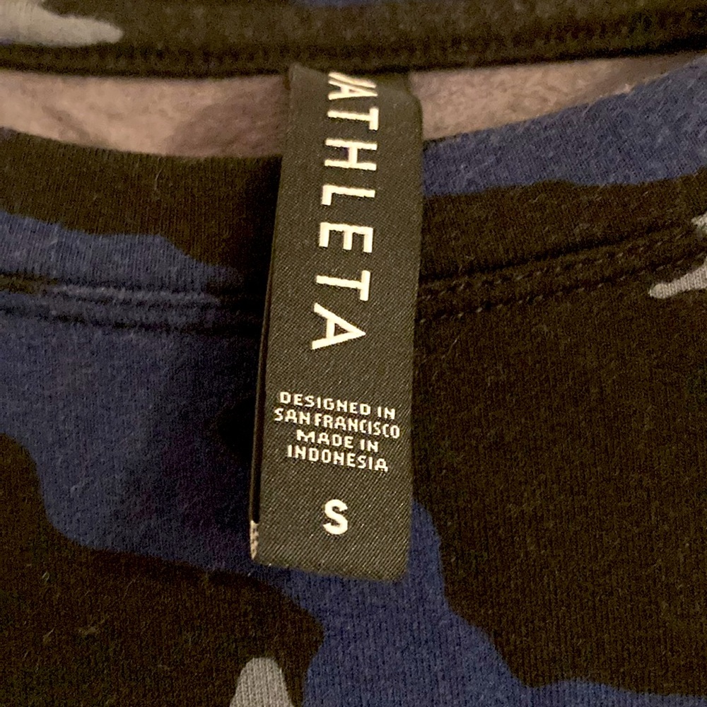Athleta Balanced Printed Pullover Small Blue/Blac… - image 6
